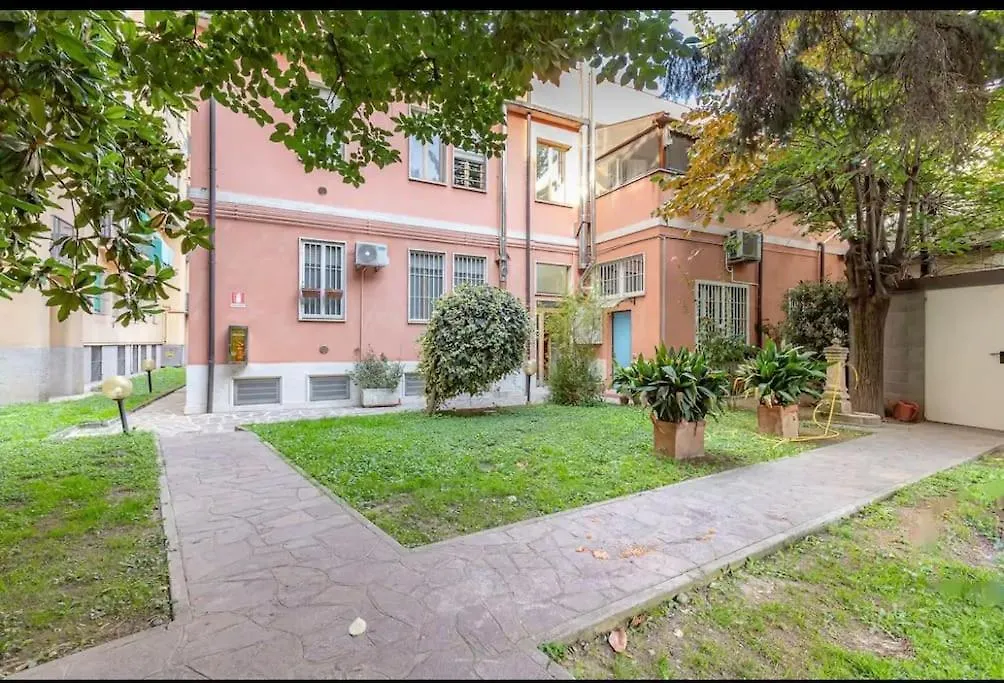 Appartement Milano Centrale - M3 Sondrio, Duomo 10 Minuti