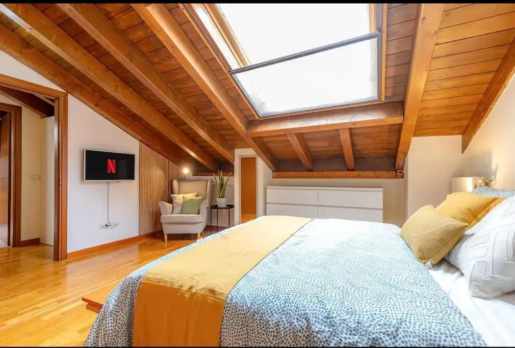 Milano Centrale - M3 Sondrio, Duomo 10 Minuti Apartment Milan